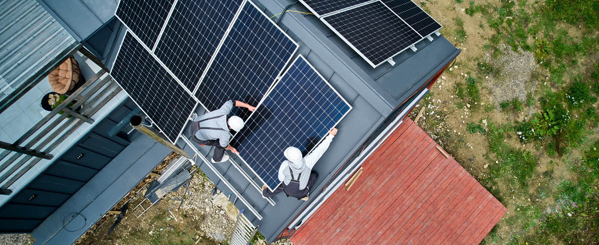 5 Benefits of High-Voltage Batteries for Home Solar Systems